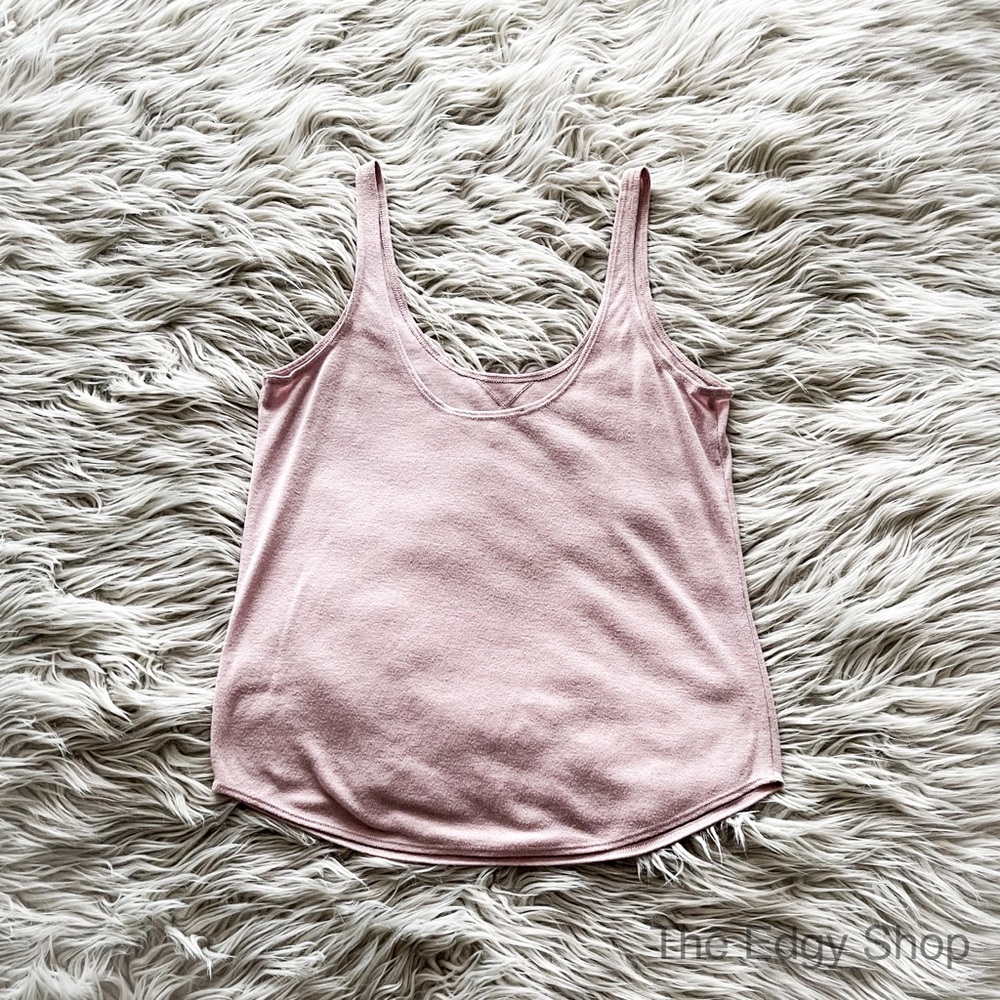 Express | Deep Scoop Neck Fitted Tank Top - Picture 3 of 6